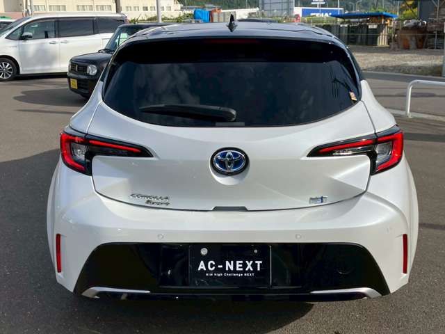 TOYOTA COROLLA SPORT HYBRID 2023