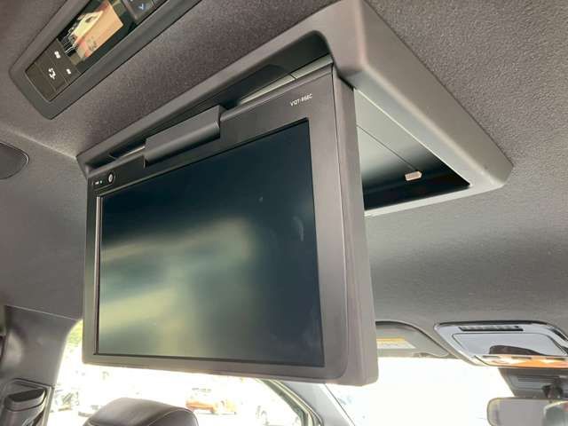 TOYOTA ESQUIRE HYBRID 2017