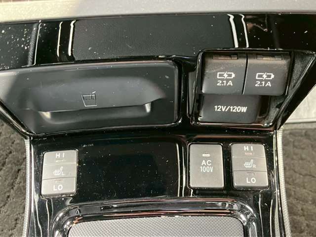 TOYOTA ESQUIRE HYBRID 2017