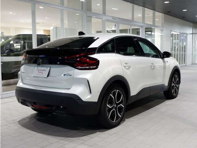 CITROEN CITROEN E-C4 2023