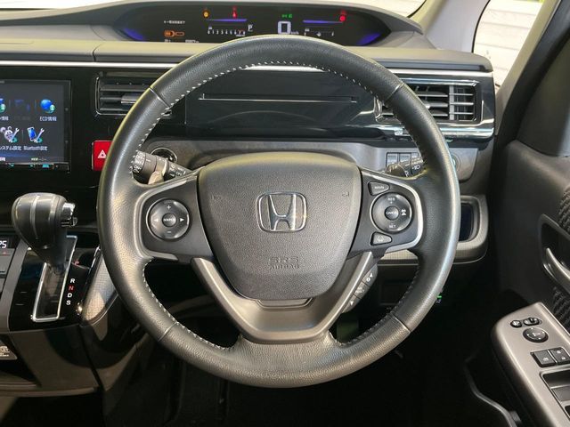 HONDA STEPWAGON SPADA 2016