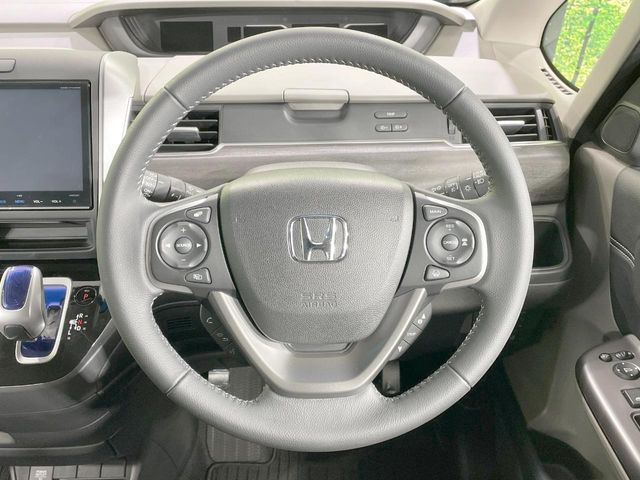 HONDA FREED HYBRID 4WD 2016