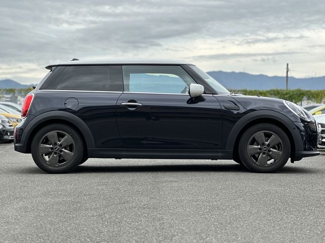 BMW MINI COOPER 2023