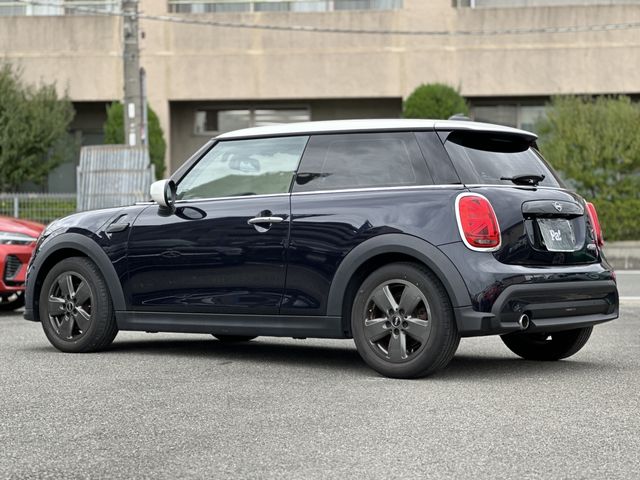 BMW MINI COOPER 2023