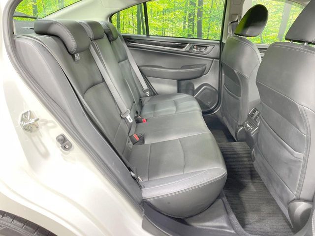 SUBARU LEGACY B4 2017