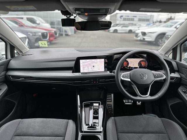 VOLKSWAGEN VOLKSWAGEN GOLF 2024