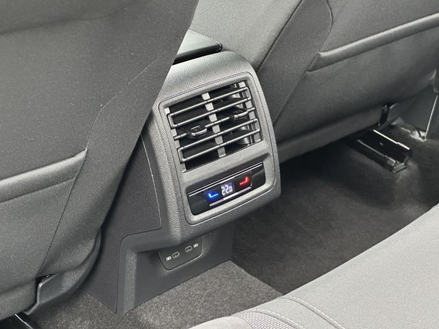 VOLKSWAGEN VOLKSWAGEN GOLF 2024