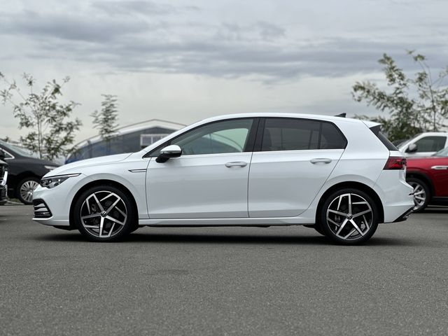 VOLKSWAGEN VOLKSWAGEN GOLF 2024