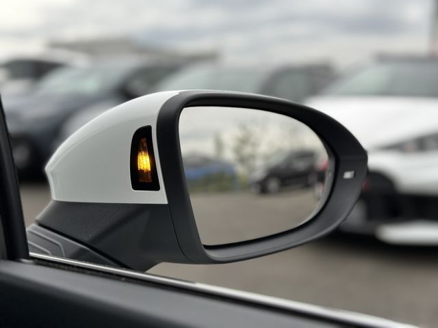 VOLKSWAGEN VOLKSWAGEN GOLF 2024