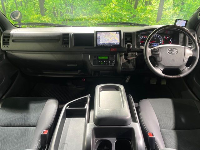 TOYOTA HIACE van 2WD 2019