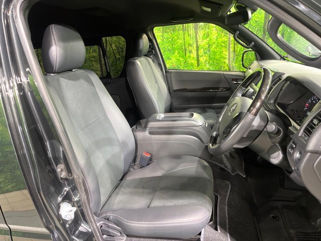 TOYOTA HIACE van 2WD 2019