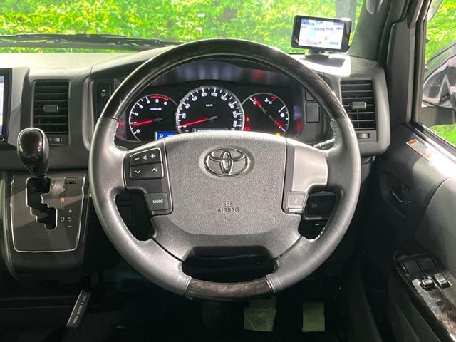 TOYOTA HIACE van 2WD 2019