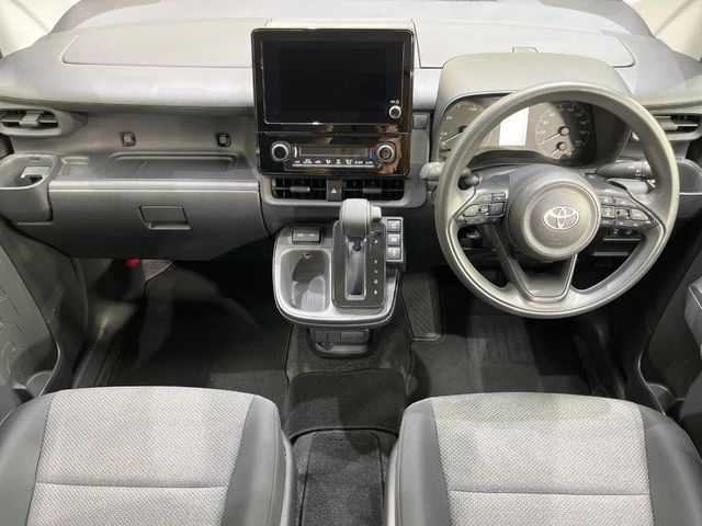 TOYOTA SIENTA HYBRID 2023