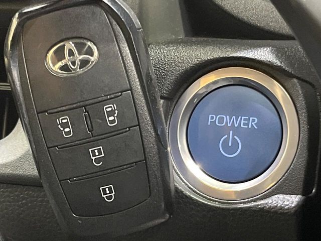 TOYOTA SIENTA HYBRID 2023