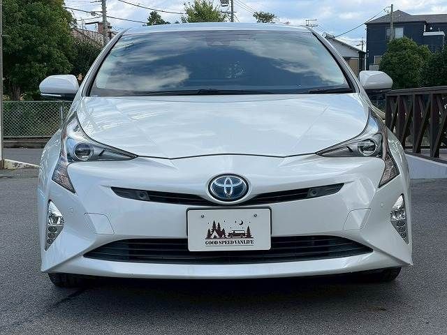 TOYOTA PRIUS 2016