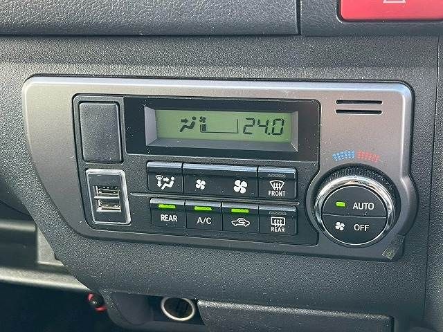 TOYOTA HIACE van 2WD 2016