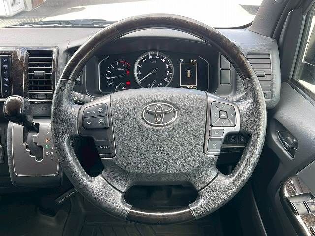 TOYOTA HIACE van 2WD 2021