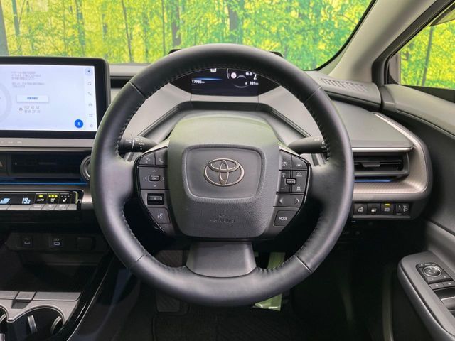TOYOTA PRIUS 2023