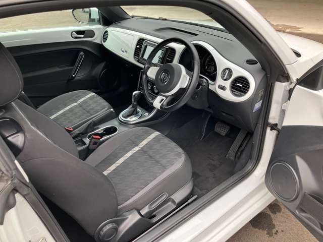 VOLKSWAGEN VOLKSWAGEN The BEETLE 2018