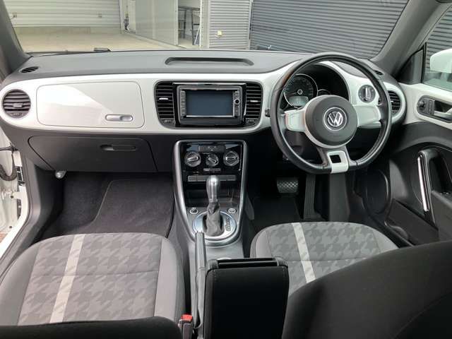 VOLKSWAGEN VOLKSWAGEN The BEETLE 2018