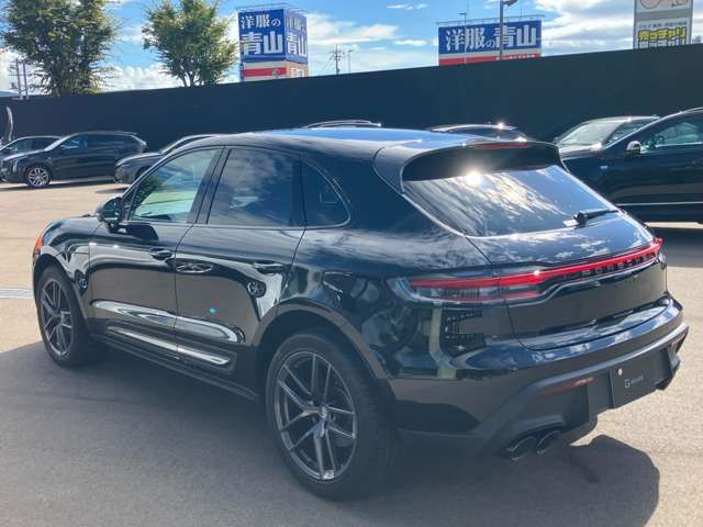 PORSCHE PORSCHE Macan 2023