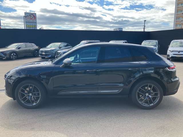 PORSCHE PORSCHE Macan 2023