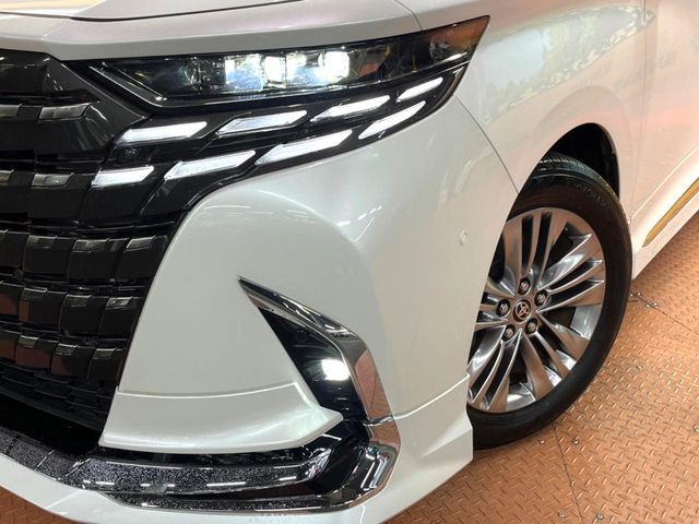 TOYOTA ALPHARD 2024