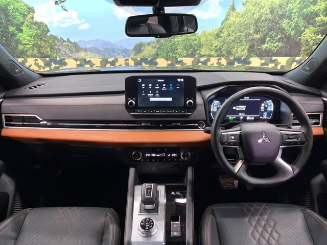 MITSUBISHI OUTLANDER PHEV 2023