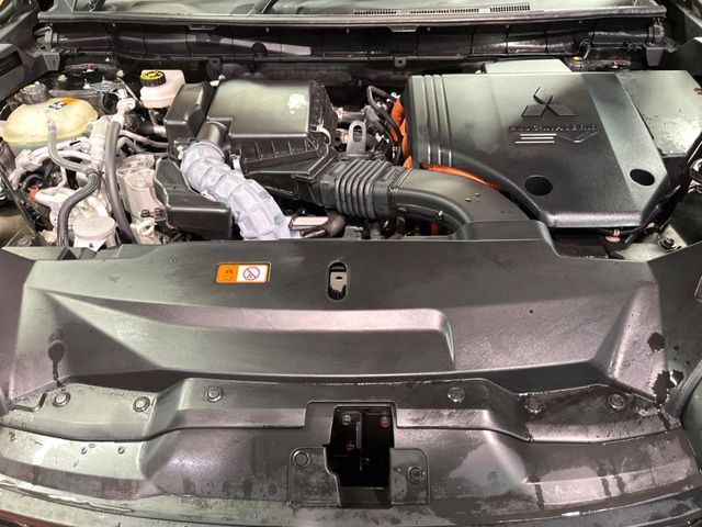 MITSUBISHI OUTLANDER PHEV 2023