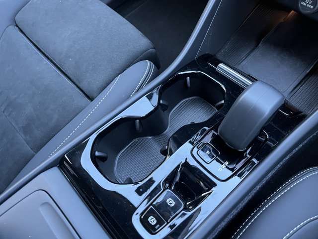 VOLVO VOLVO XC40 2023