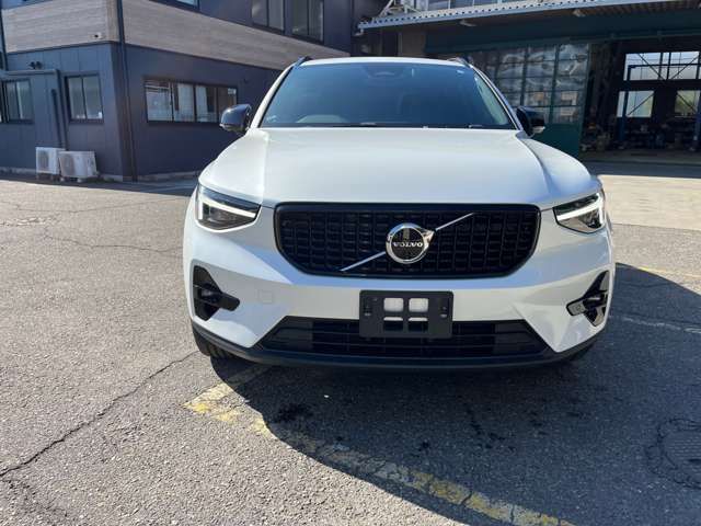 VOLVO VOLVO XC40 2023