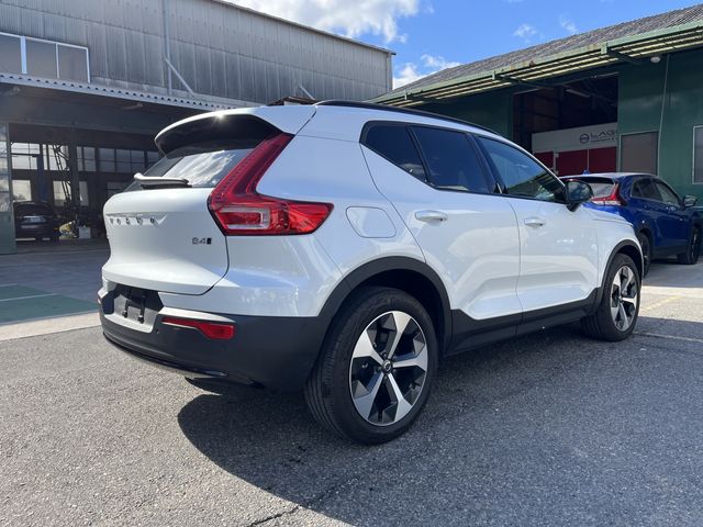 VOLVO VOLVO XC40 2023