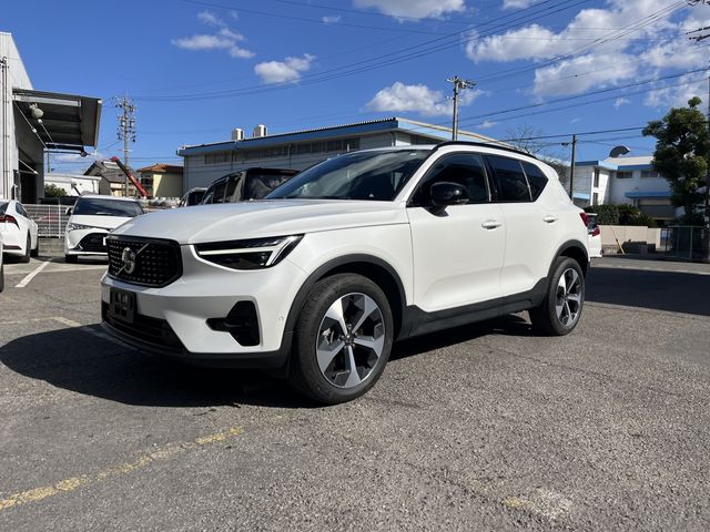 VOLVO VOLVO XC40 2023