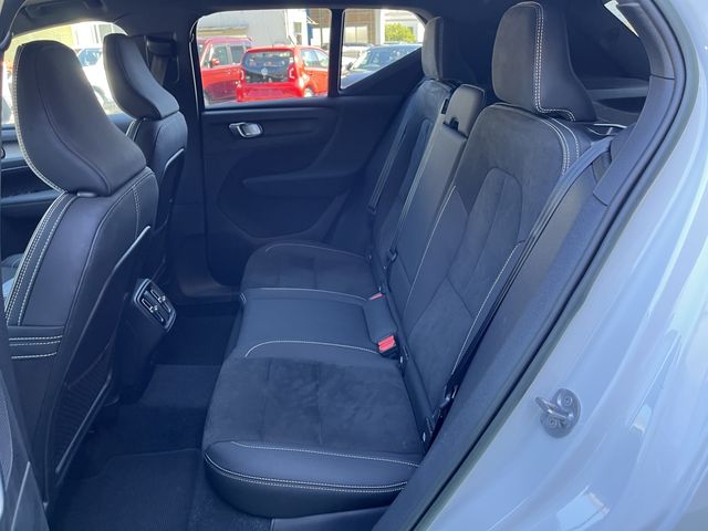 VOLVO VOLVO XC40 2023