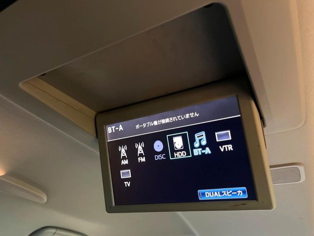 TOYOTA VELLFIRE 2012