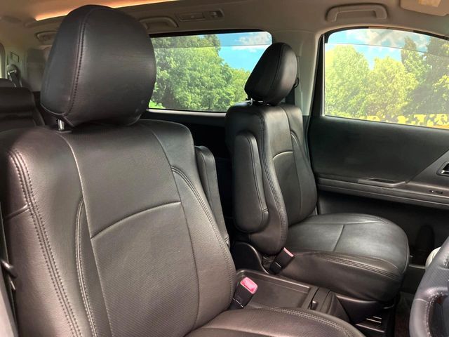 TOYOTA VELLFIRE 2012