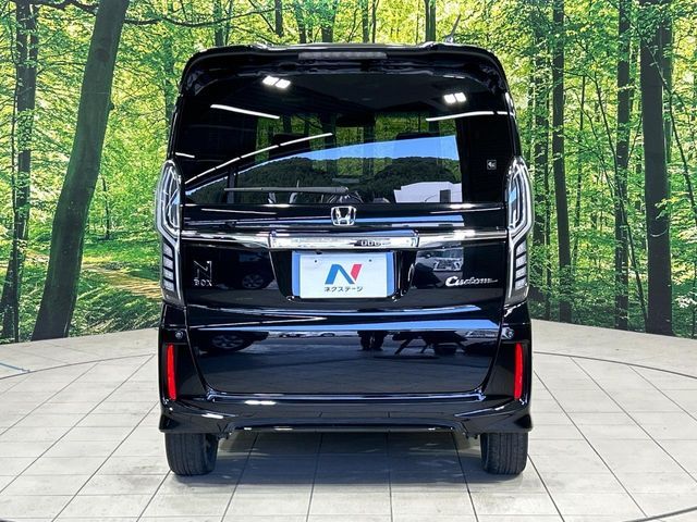 HONDA N BOX CUSTOM 2017