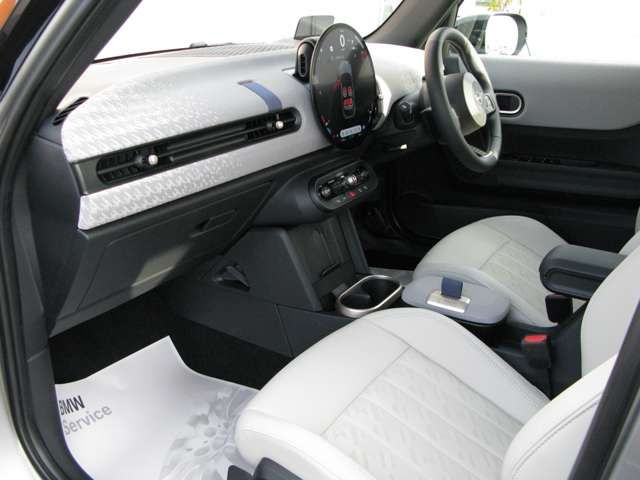 BMW MINI COOPER 5DOOR 2024