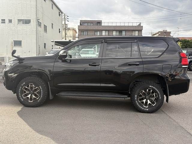 TOYOTA LANDCRUISER PRADO 2021
