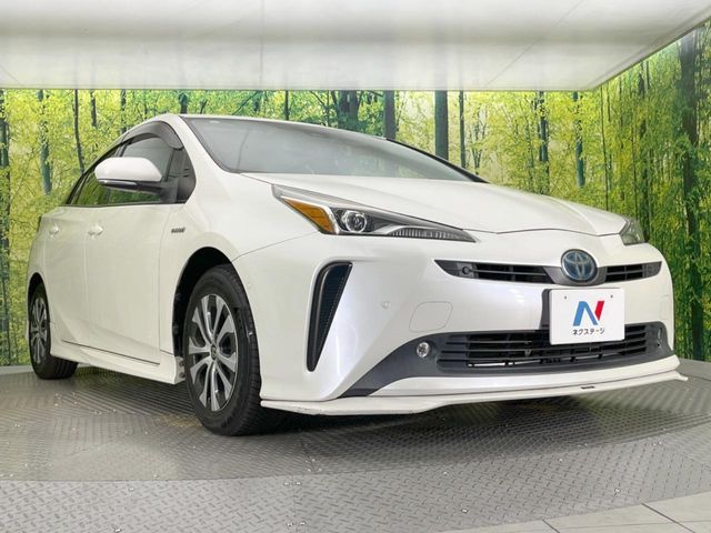 TOYOTA PRIUS 2019