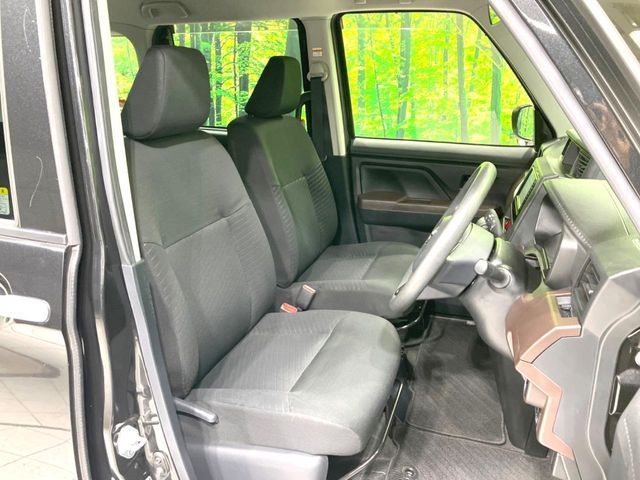 TOYOTA ROOMY 2019