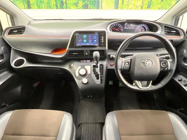 TOYOTA SIENTA 2019