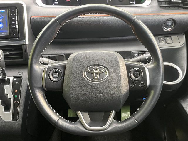 TOYOTA SIENTA 2019