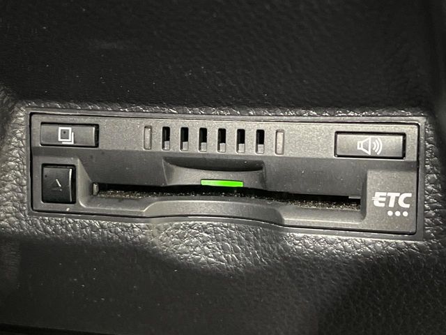 TOYOTA YARIS HYBRID 2022