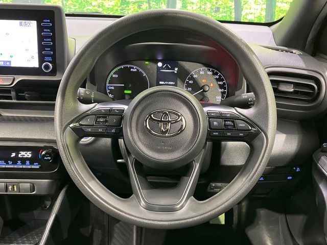 TOYOTA YARIS HYBRID 2022