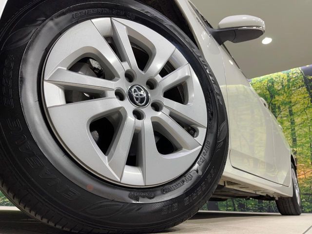 TOYOTA PRIUS 4WD 2018