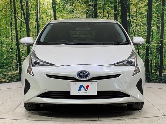 TOYOTA PRIUS 4WD 2018