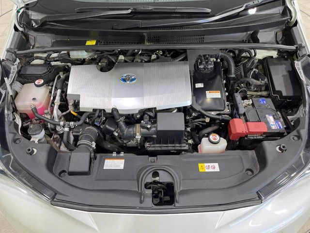 TOYOTA PRIUS 4WD 2018