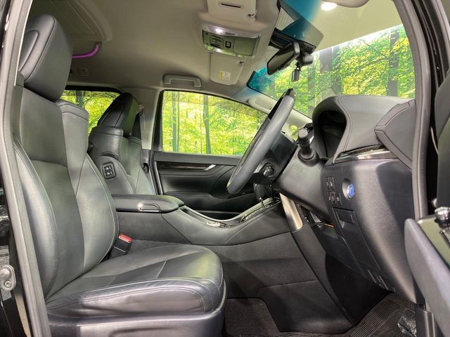 TOYOTA VELLFIRE  HYBRID 4WD 2015