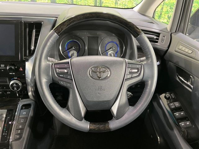 TOYOTA VELLFIRE  HYBRID 4WD 2015